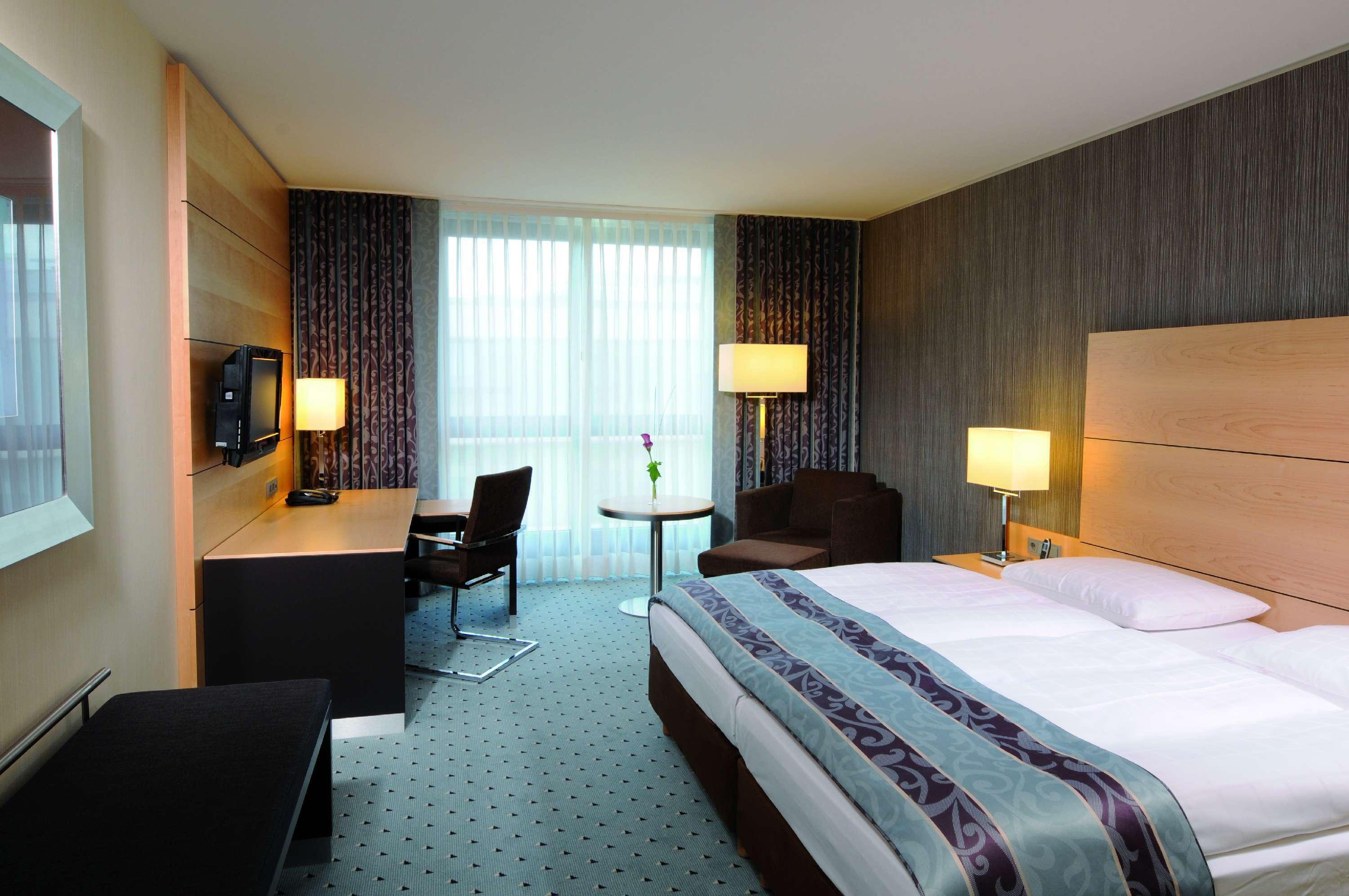 فندق فندق ماريتيم دوسلدورف الغرفة الصورة